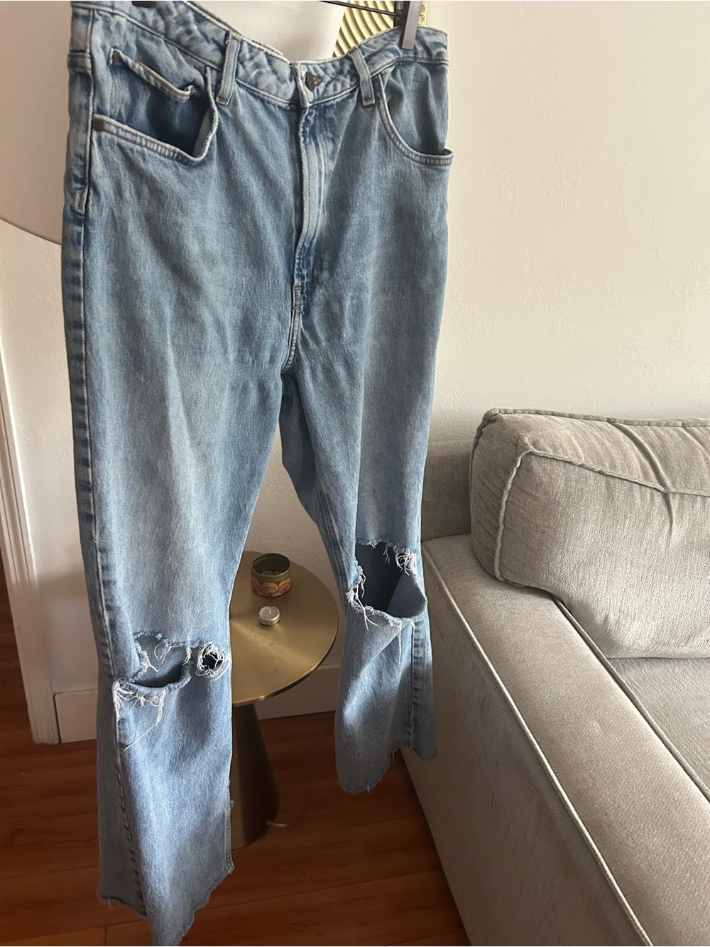 Zara Size 12 High Rise Straight Leg Jeans Womens Light BlueDistressed Hem
